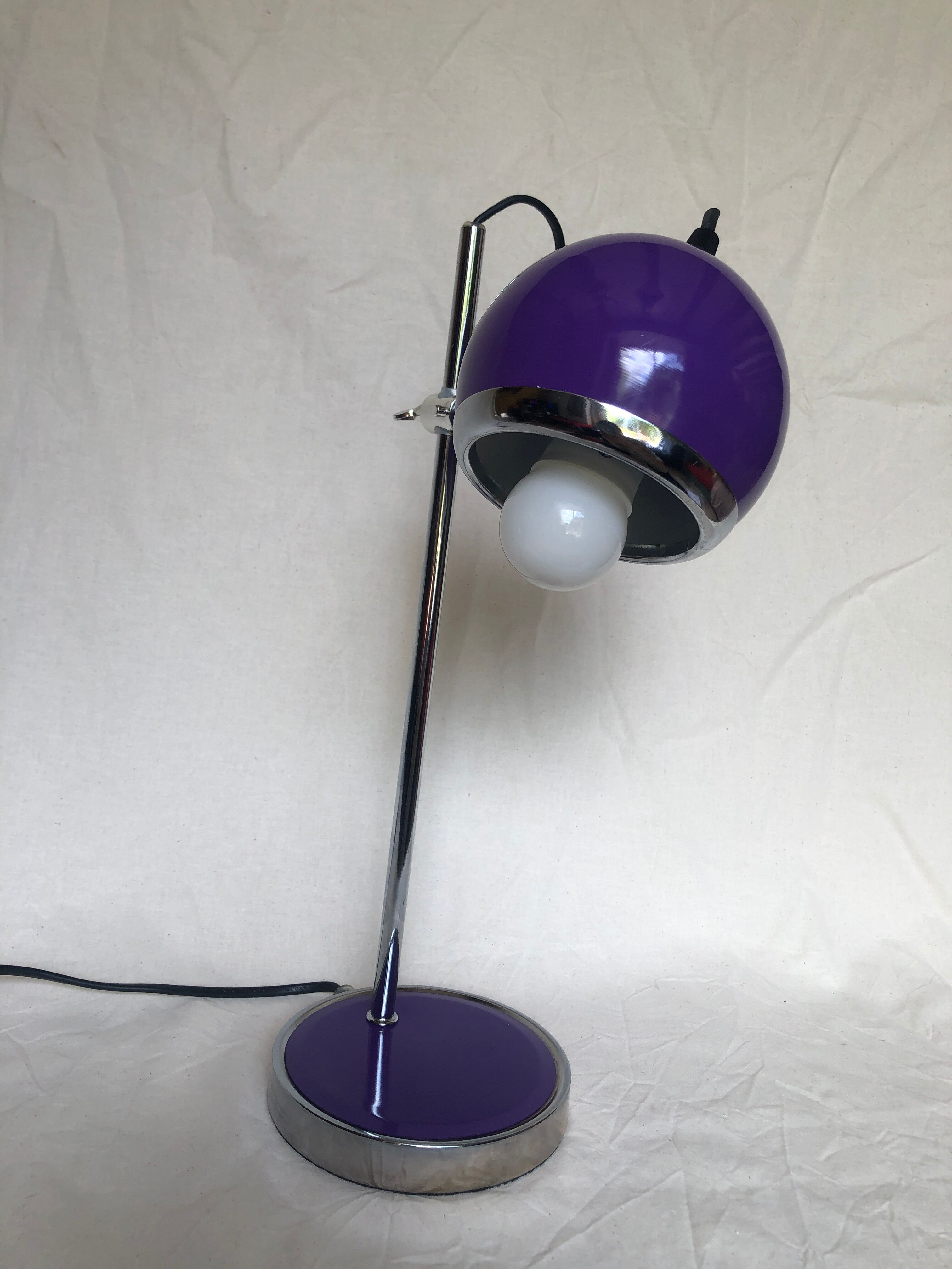 Vintage purple eyeball lamp