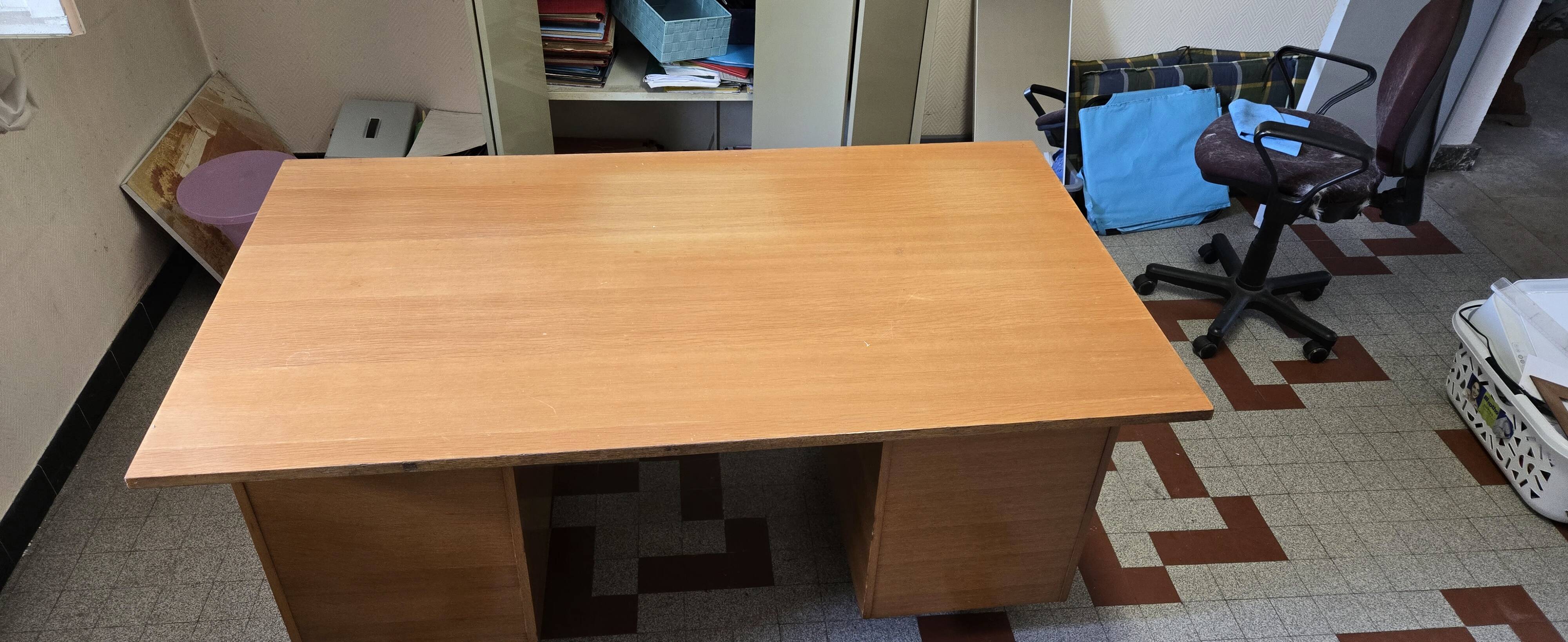 Bureau modèle CM172 par Pierre Paulin pour Thonet