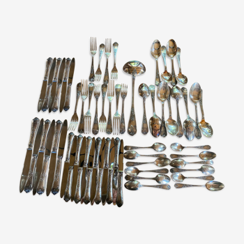 Complete silver metal cutlery housewife for 12 people