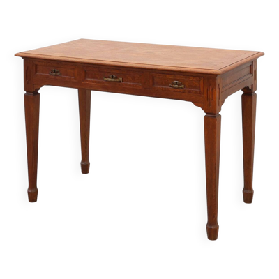 Bureau ou table en chêne sculpté Art Déco avec des détails en cuivre, Belgique années 1920.