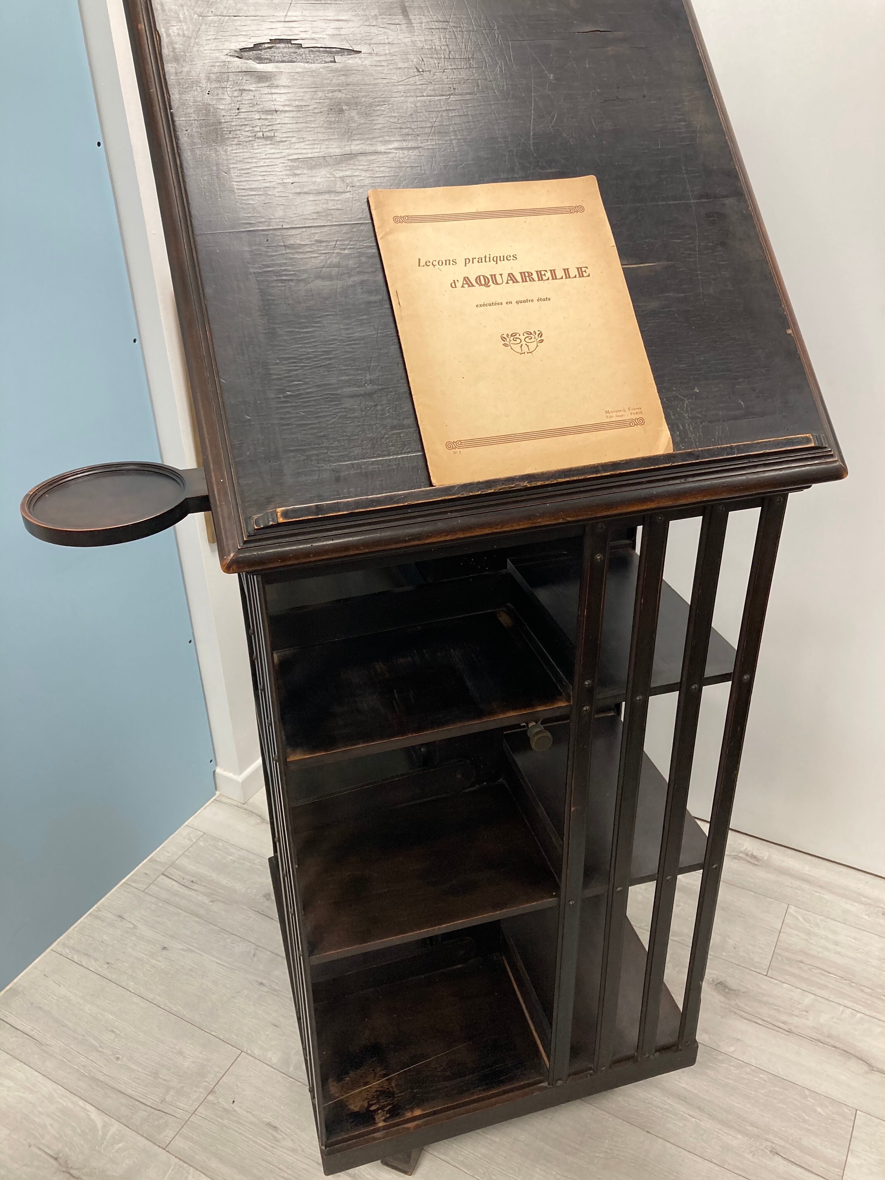 Terquem Revolving Library