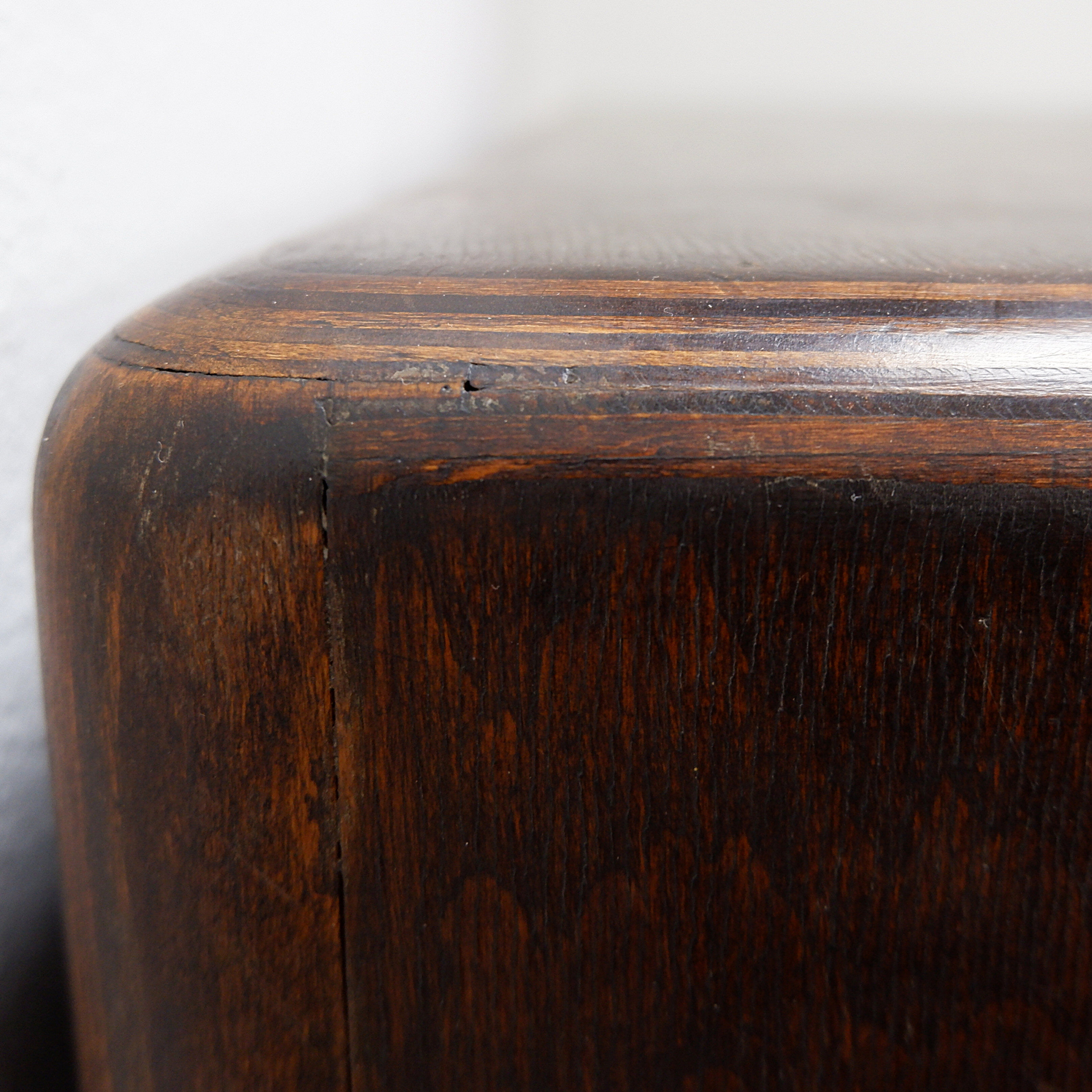 Art Deco oak sideboard from the 1930s