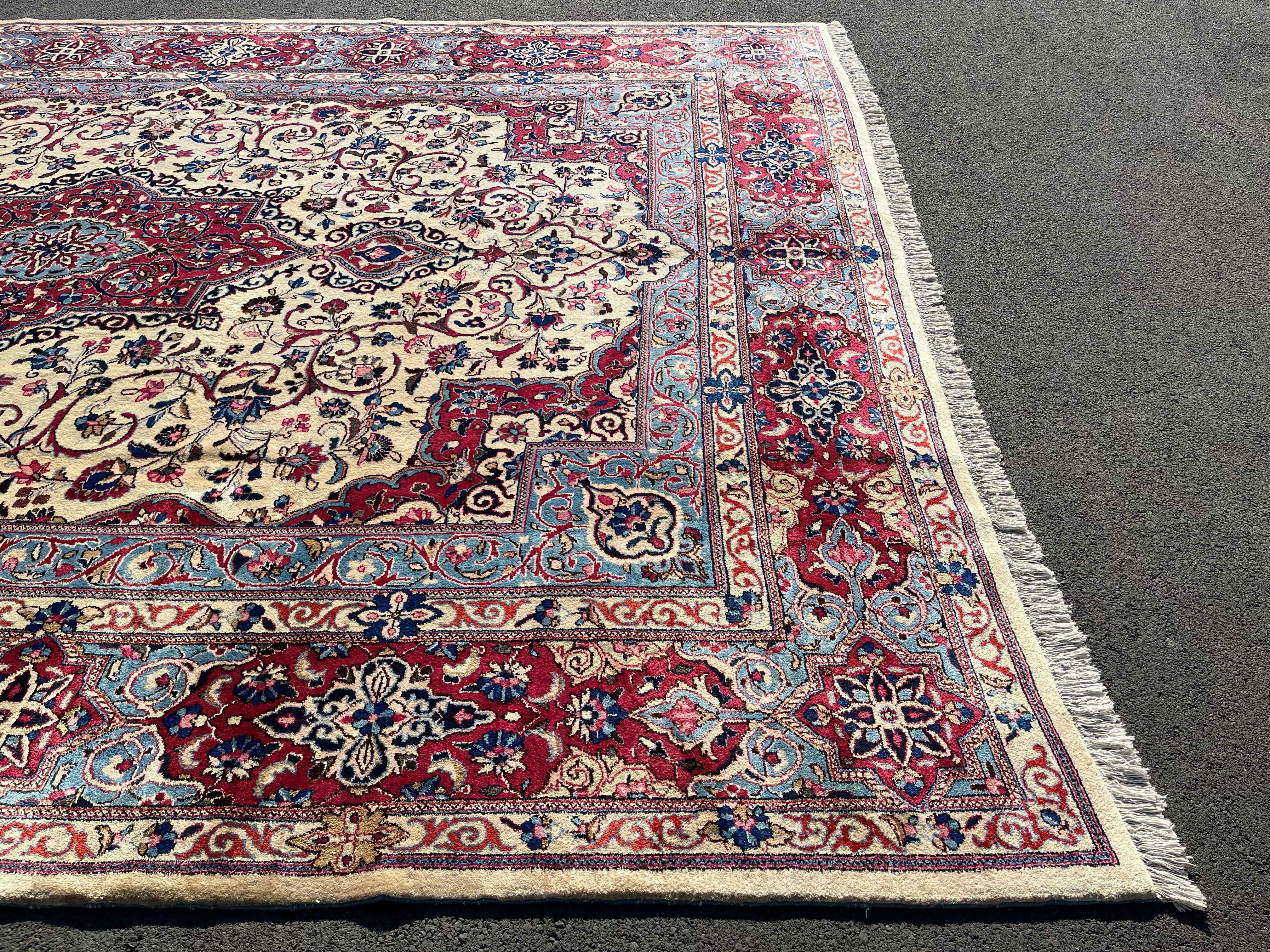 Tapis Kashmar Signé : "Royal" Vers 1950. 400x300 cm