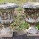 Paire anciens vases Médicis en pierre