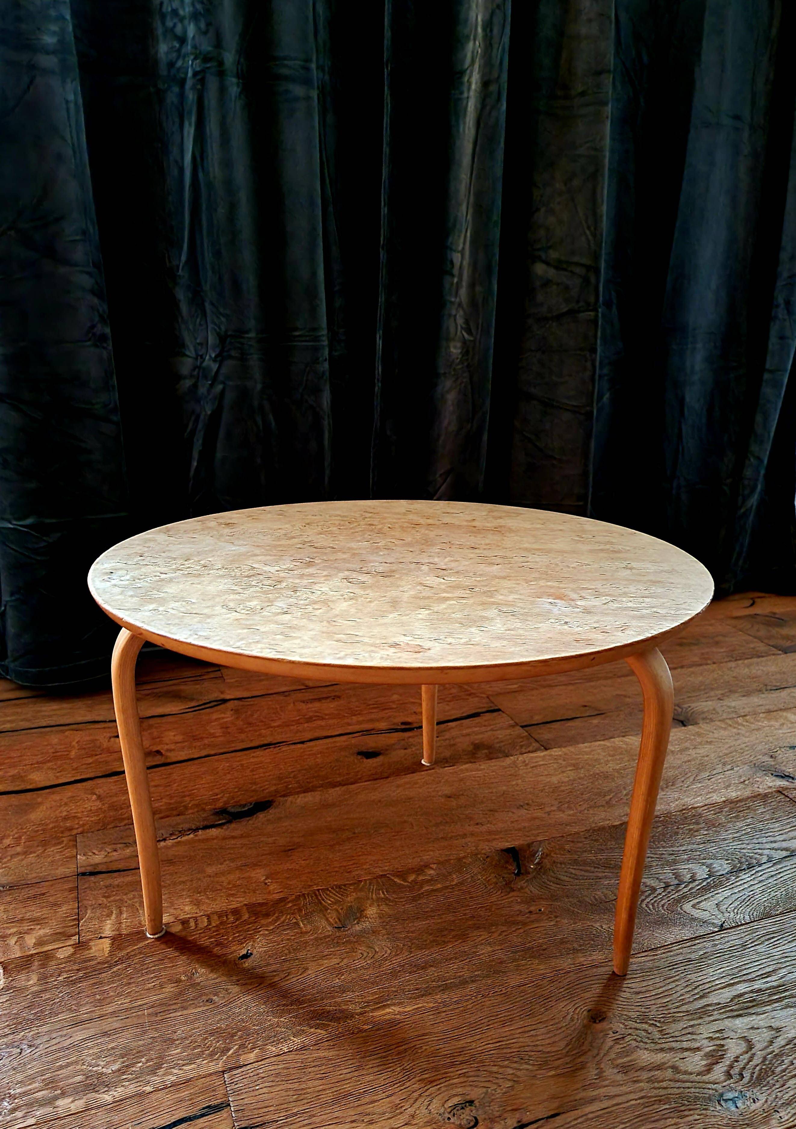 Table d'appoint « Annika » de Bruno Mathsson, en bouleau, style scandinave moderne, datée de 1974