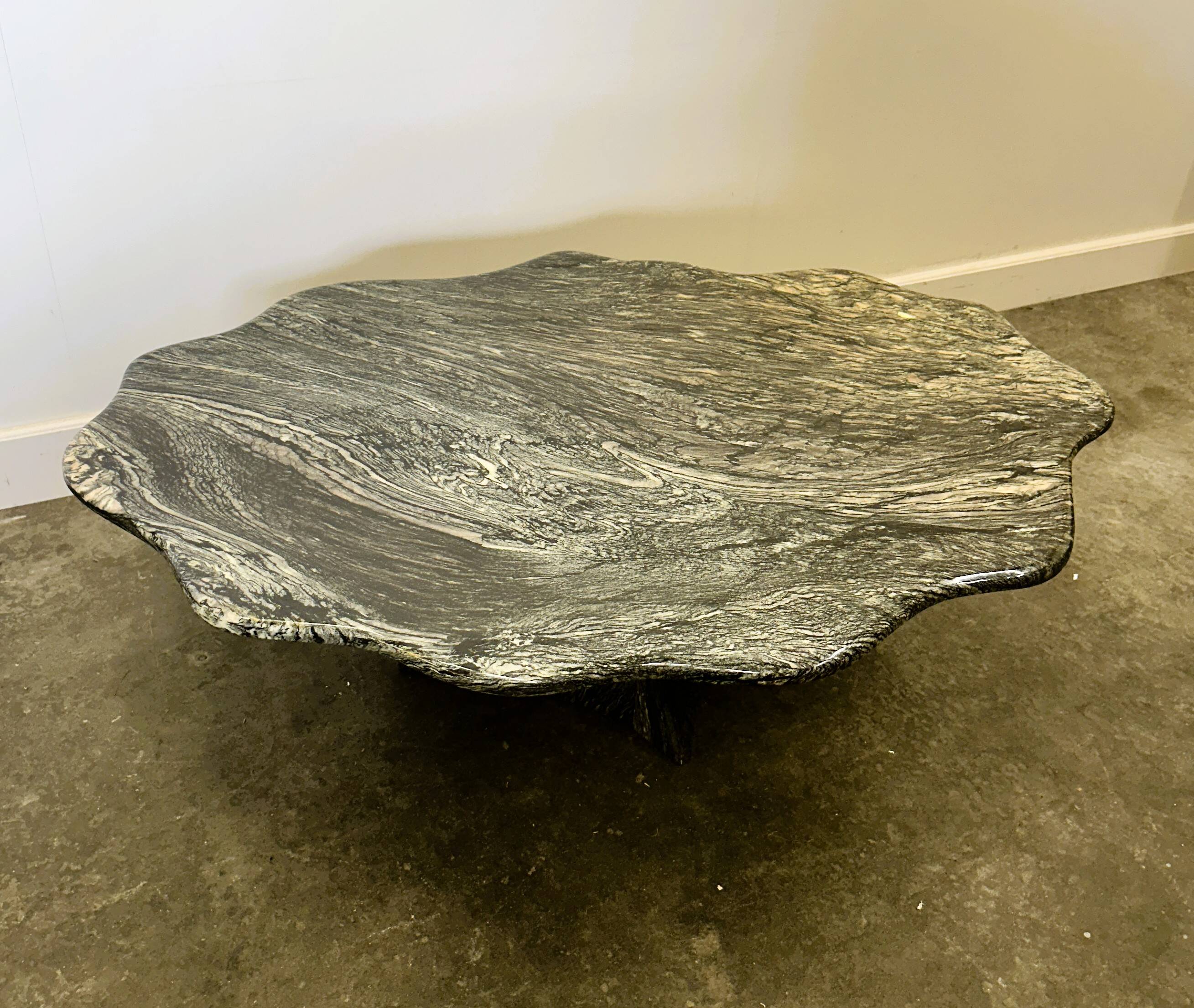 Wavy Italian Marble Coffee Table, 1970s