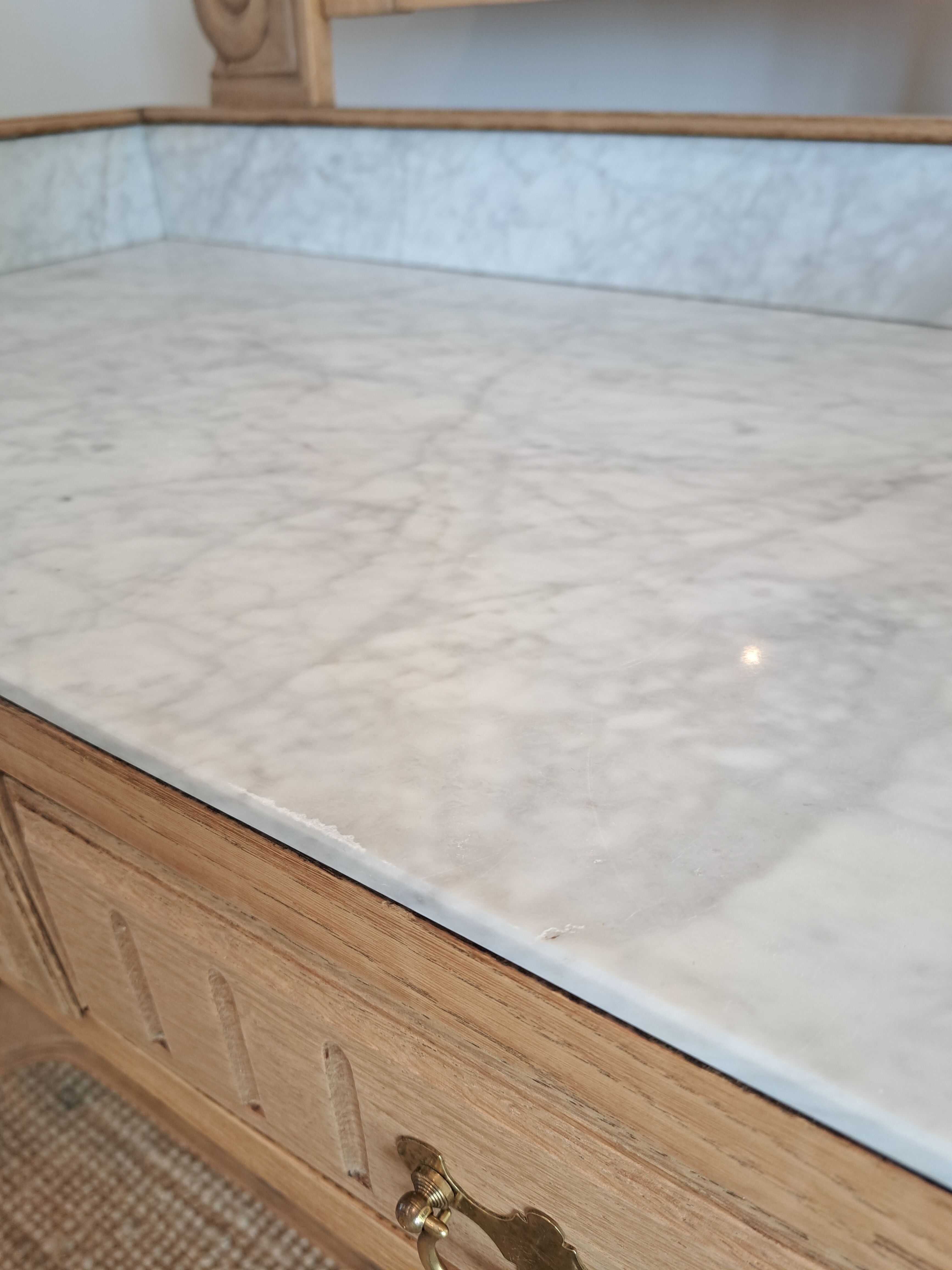 Bathroom cabinet with marble top in Henri II style