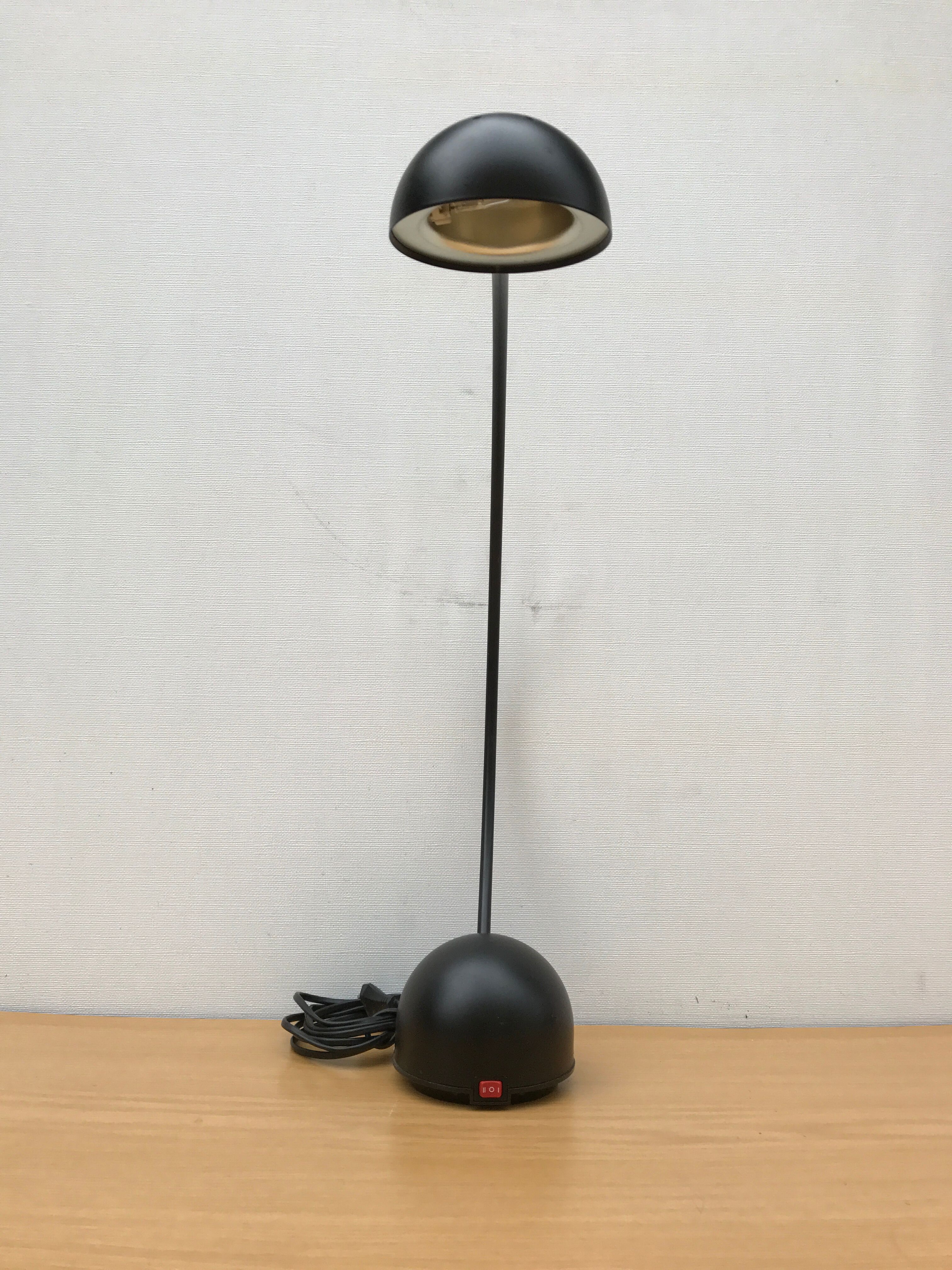 Brama desk lamp model Canegrate lacquered black metal