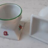 Duo of 50s cockroats