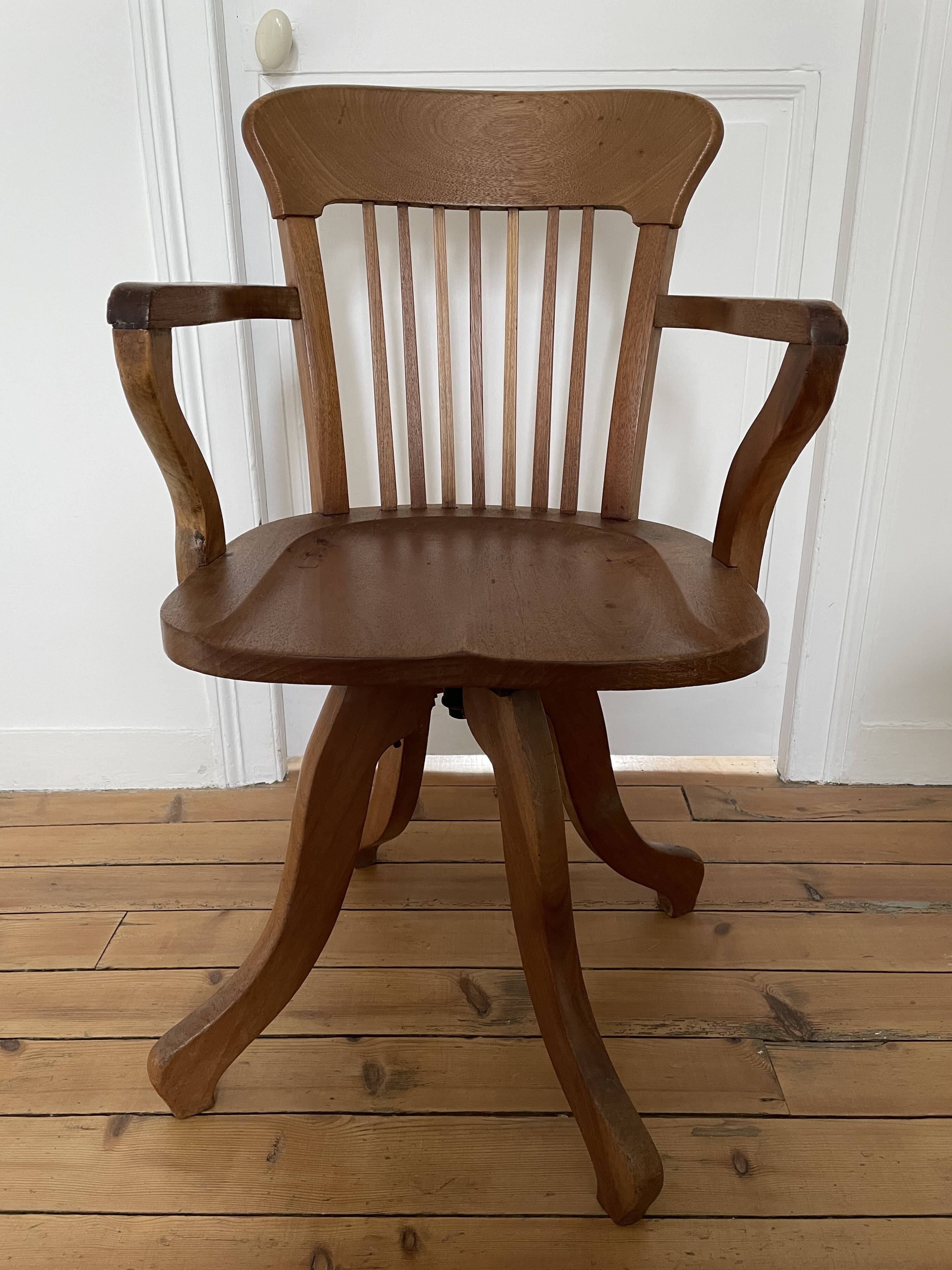 American office chair on 4 feet, 1930s