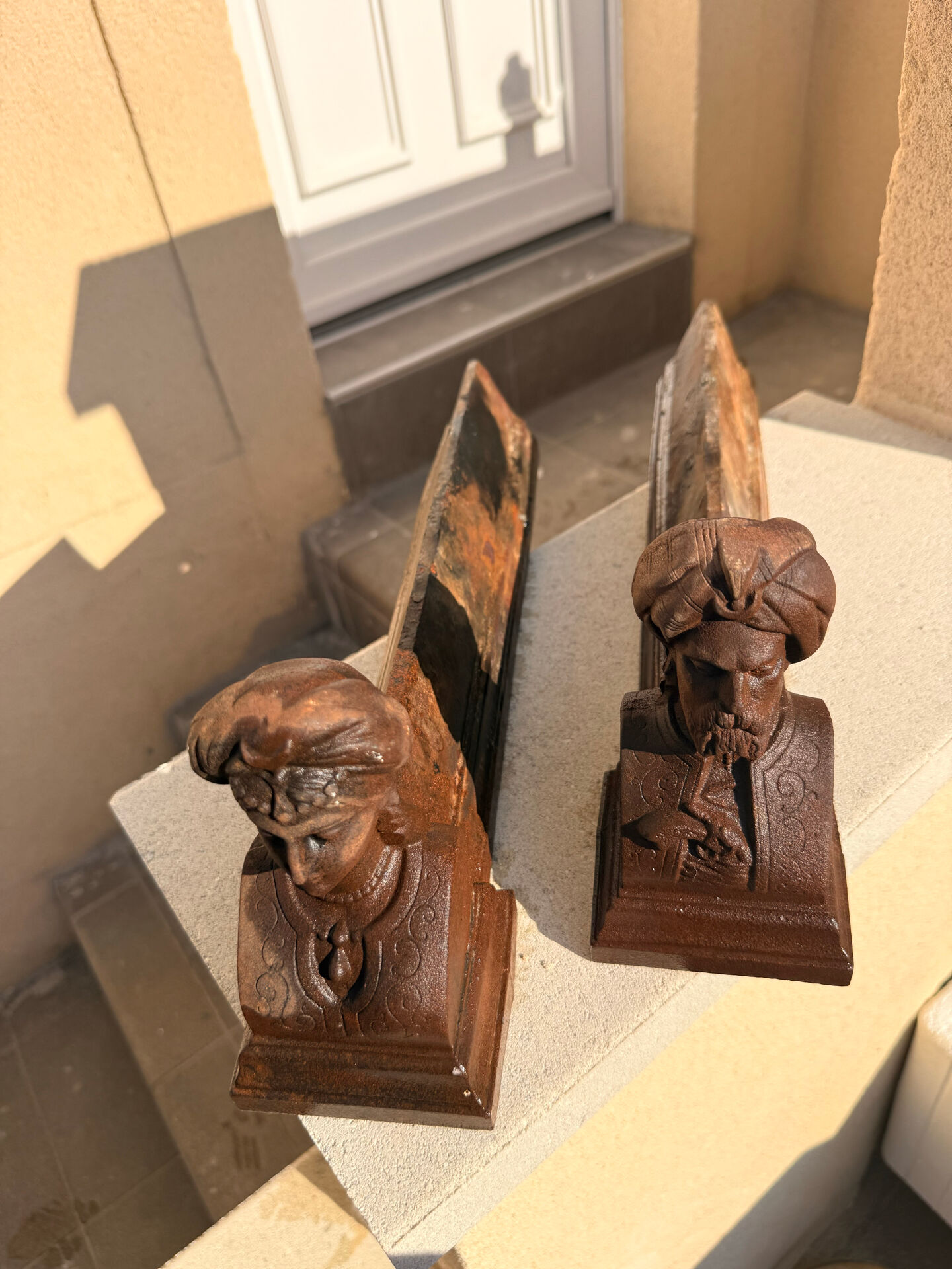 Chenets de cheminé en fonte