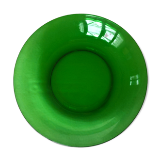 Eight vereco hollow plates