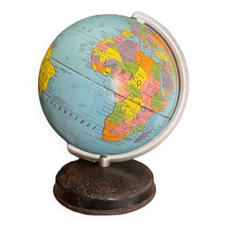 Metal globe