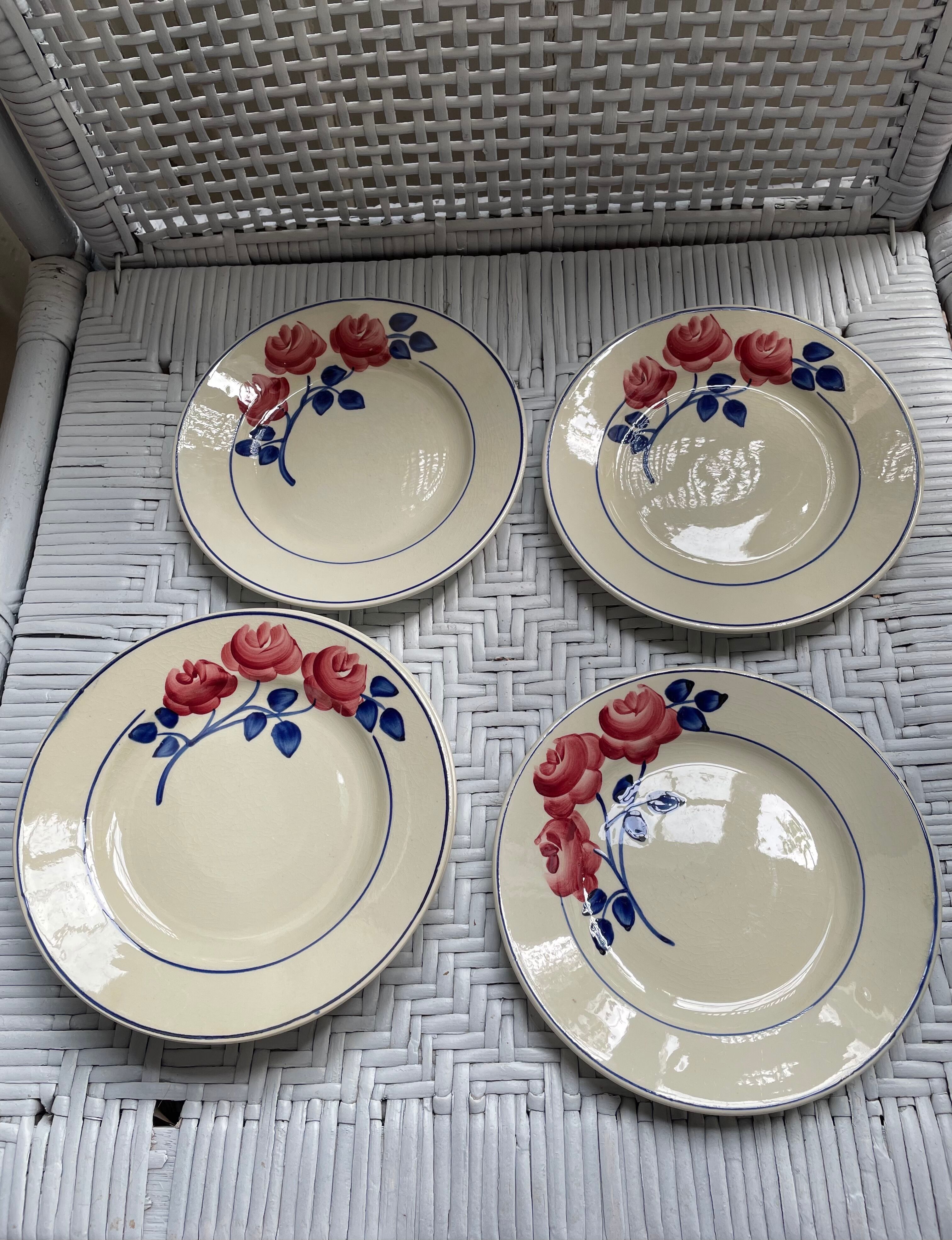 Dessert plates decorated with HBCM roses