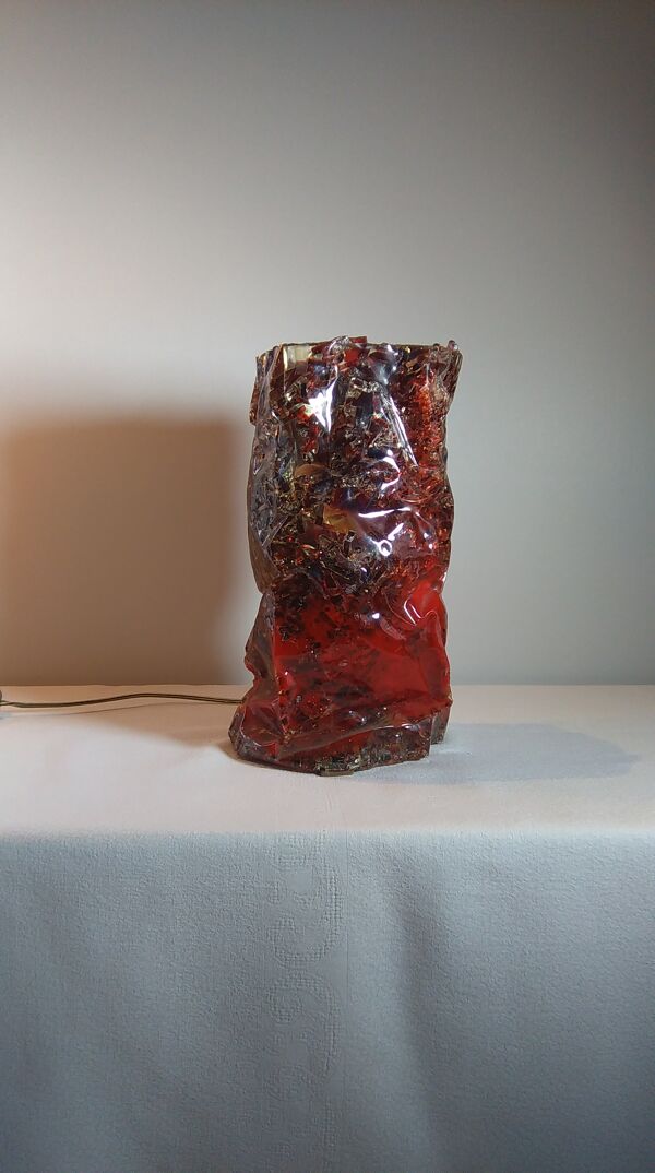 Lampe en résine et verre années 70