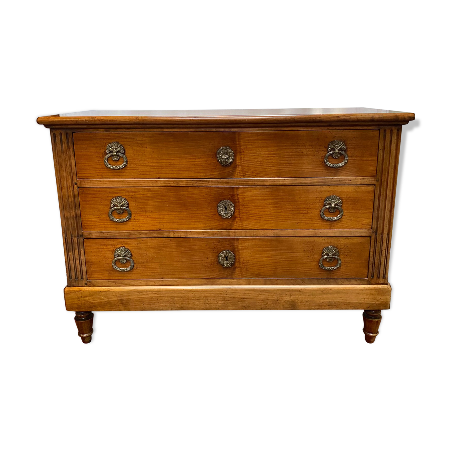 Commode en massif style Louis XVI, 3 tiroirs