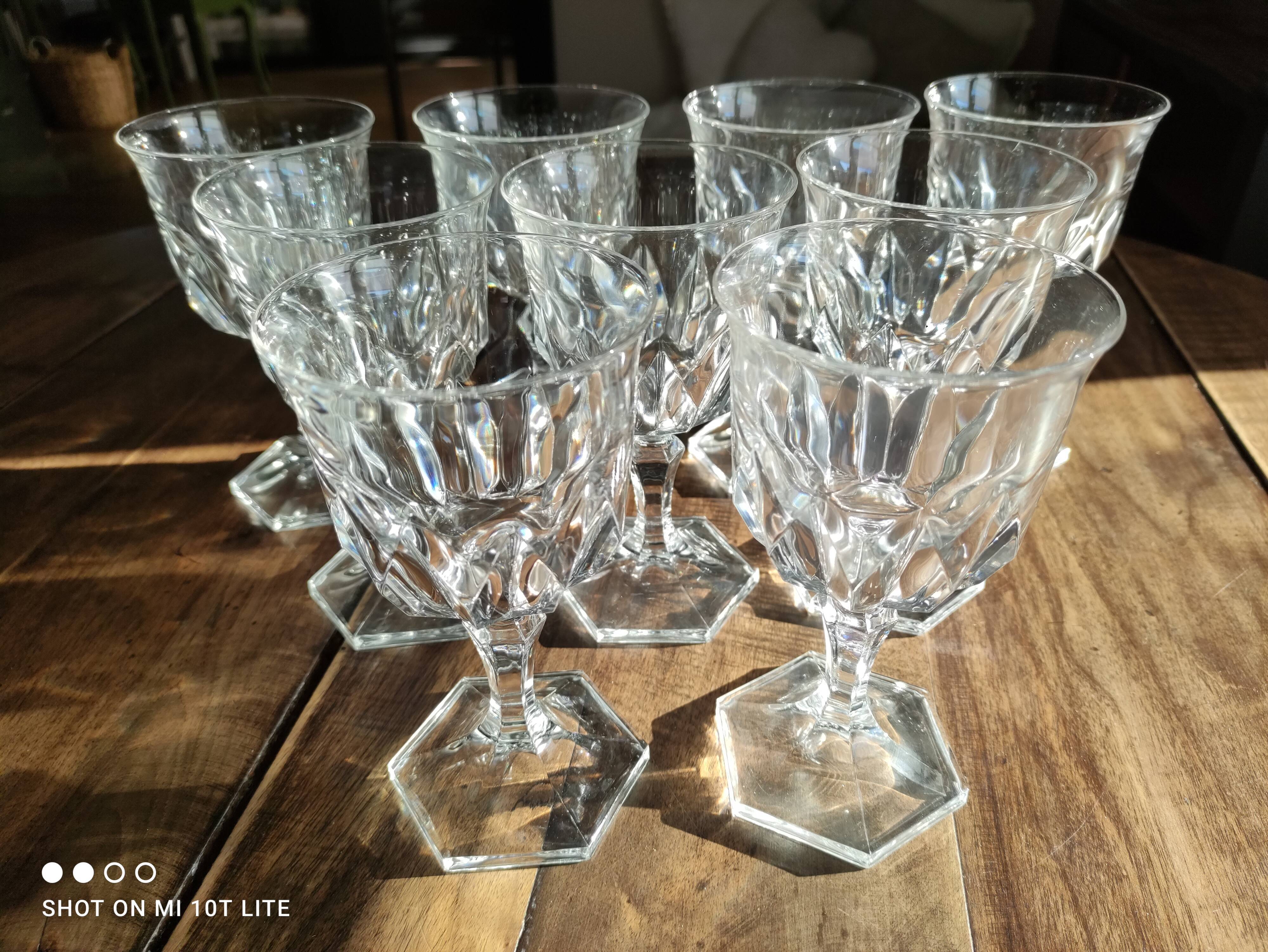 Set of 9 thick glass wine glasses faceted hexagonal foot