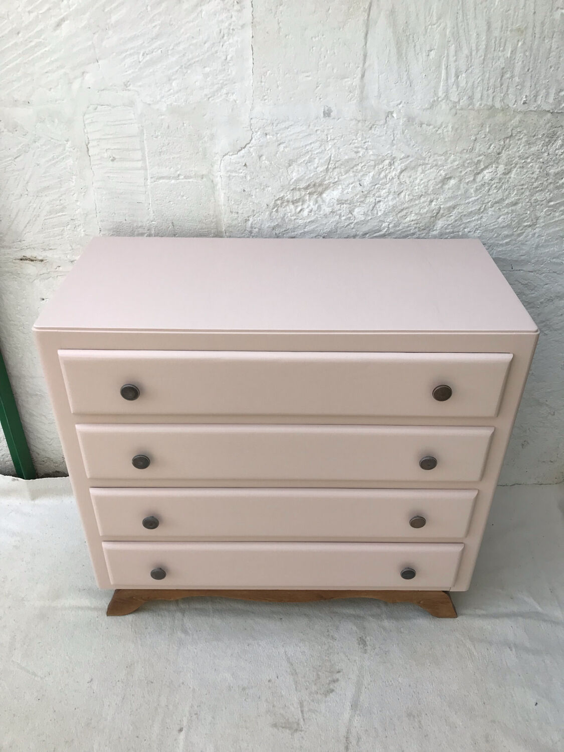 Art deco chest of drawers