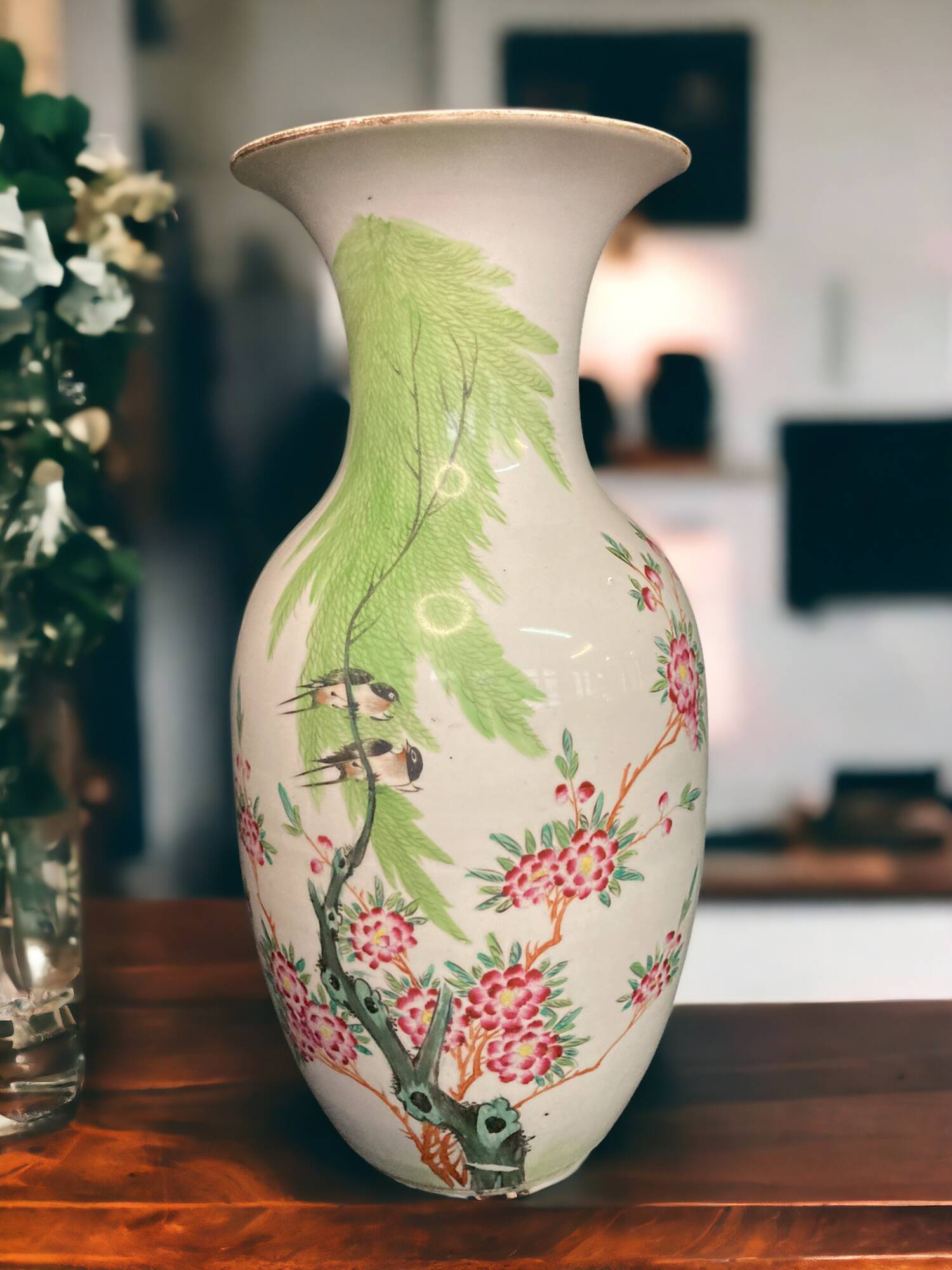 China, large old polychrome porcelain vase, late 19th century
