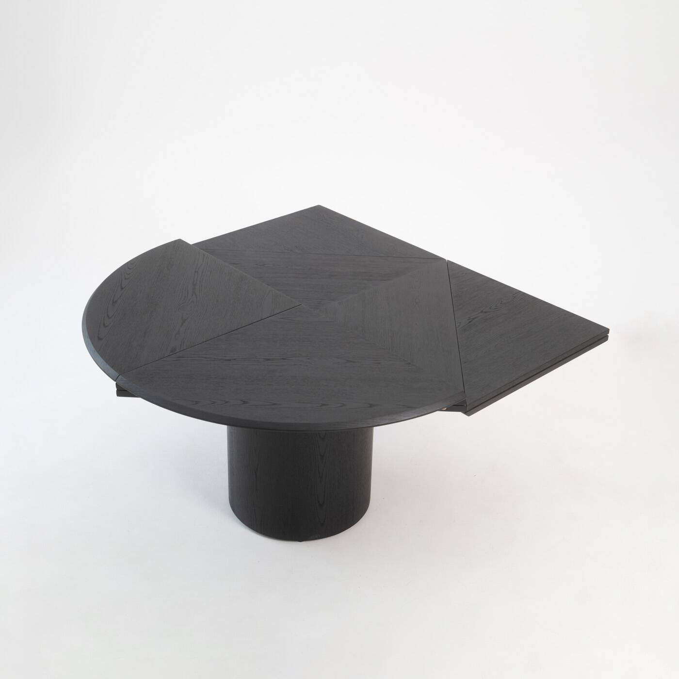 Table ronde/carrée en chêne noir