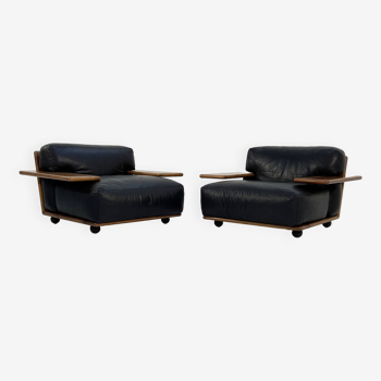 Paire de fauteuils "Pianura" en cuir noir par Mario Bellini pour Cassina, 1970