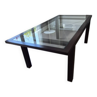 Dining room table