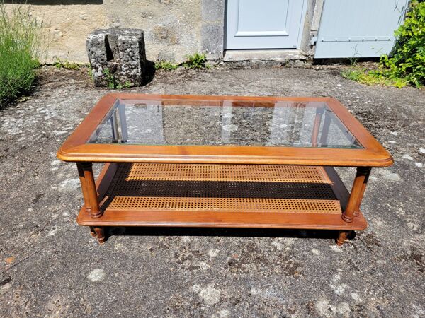 Table basse en merisier, verre et cannage