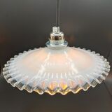 suspension in fluted Opaline