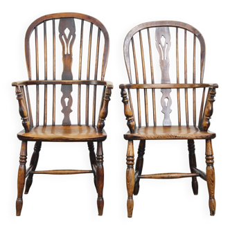 Lot de 2 chaises de salle à manger Windsor à dossier haut anglaises anciennes