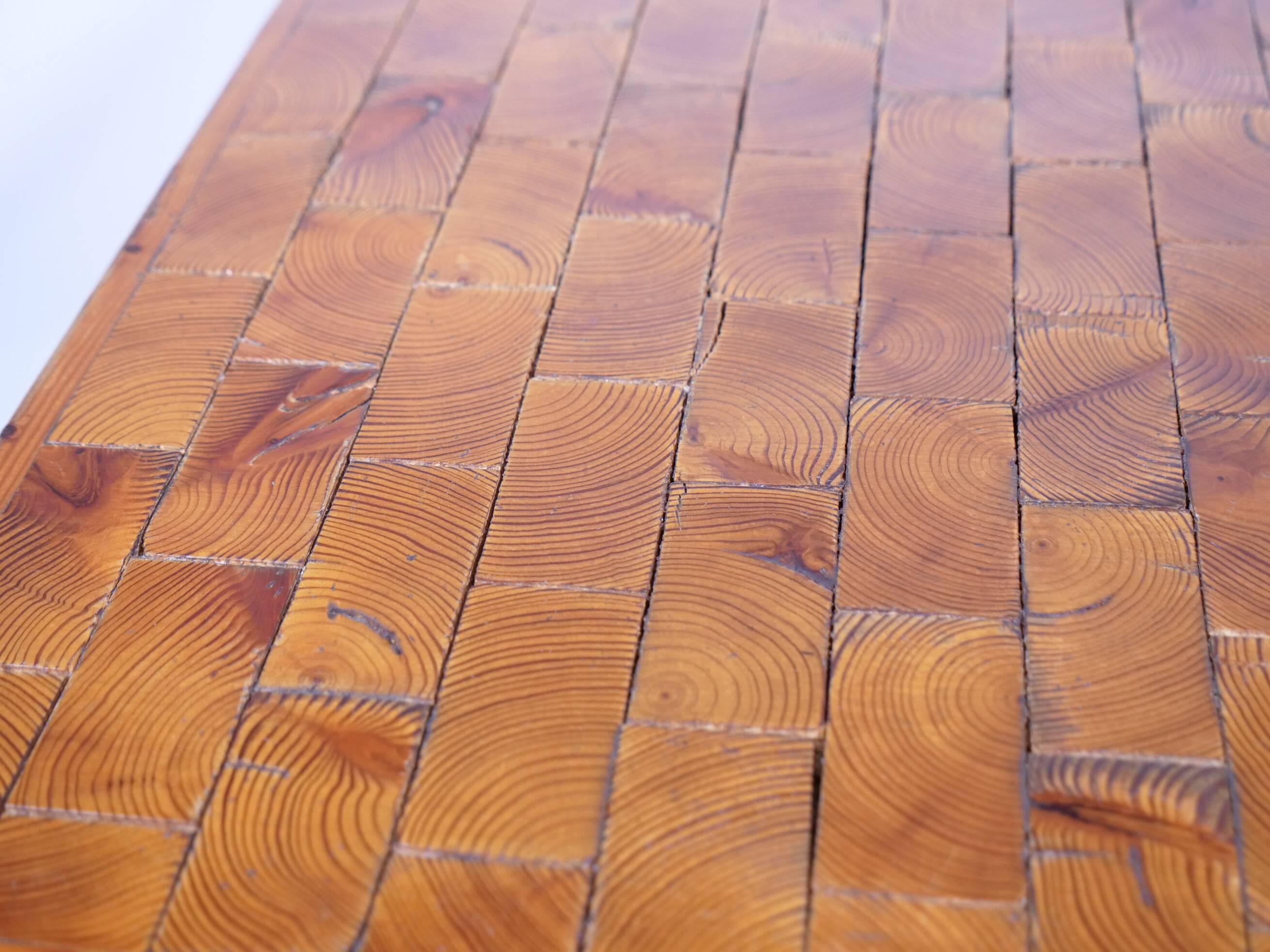 Table basse cocktail années 60 France Marqueterie