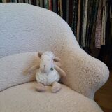 Fauteuil crapaud tissu bouclettes effet mouton