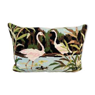 Coussin canevas "Flamands roses"