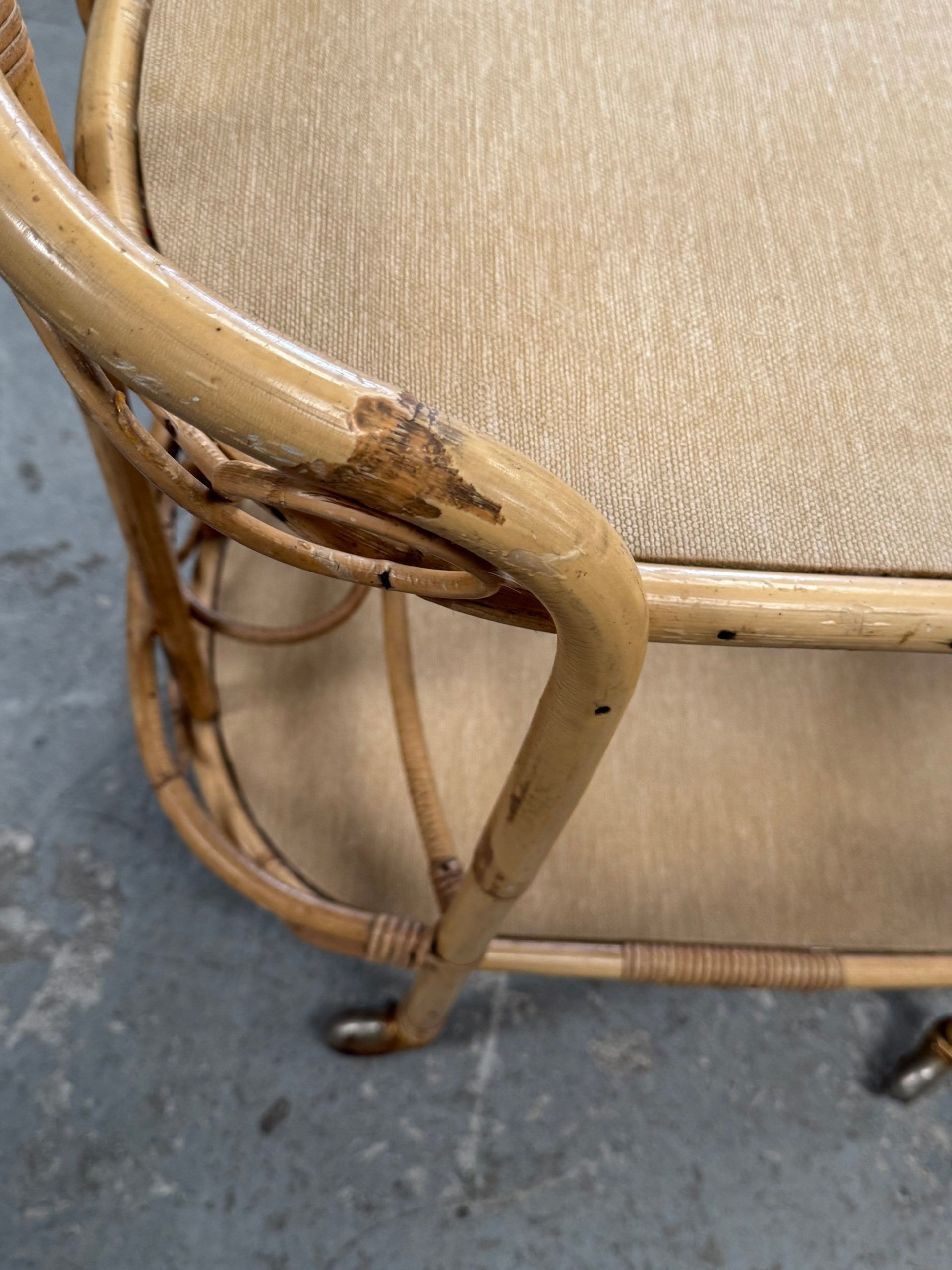 Rattan dessert table