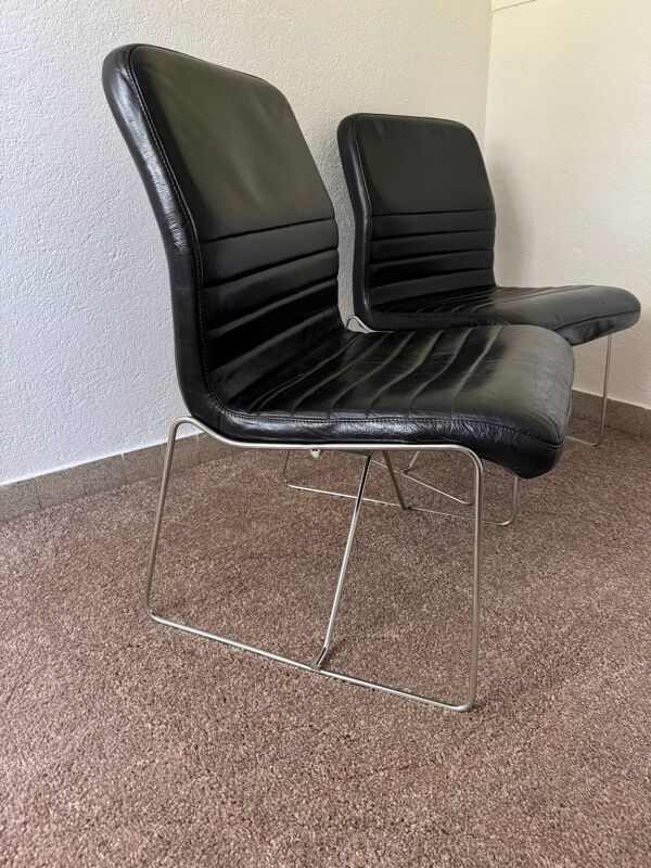 Fauteuils cuir noir design italien années 70 (X2)