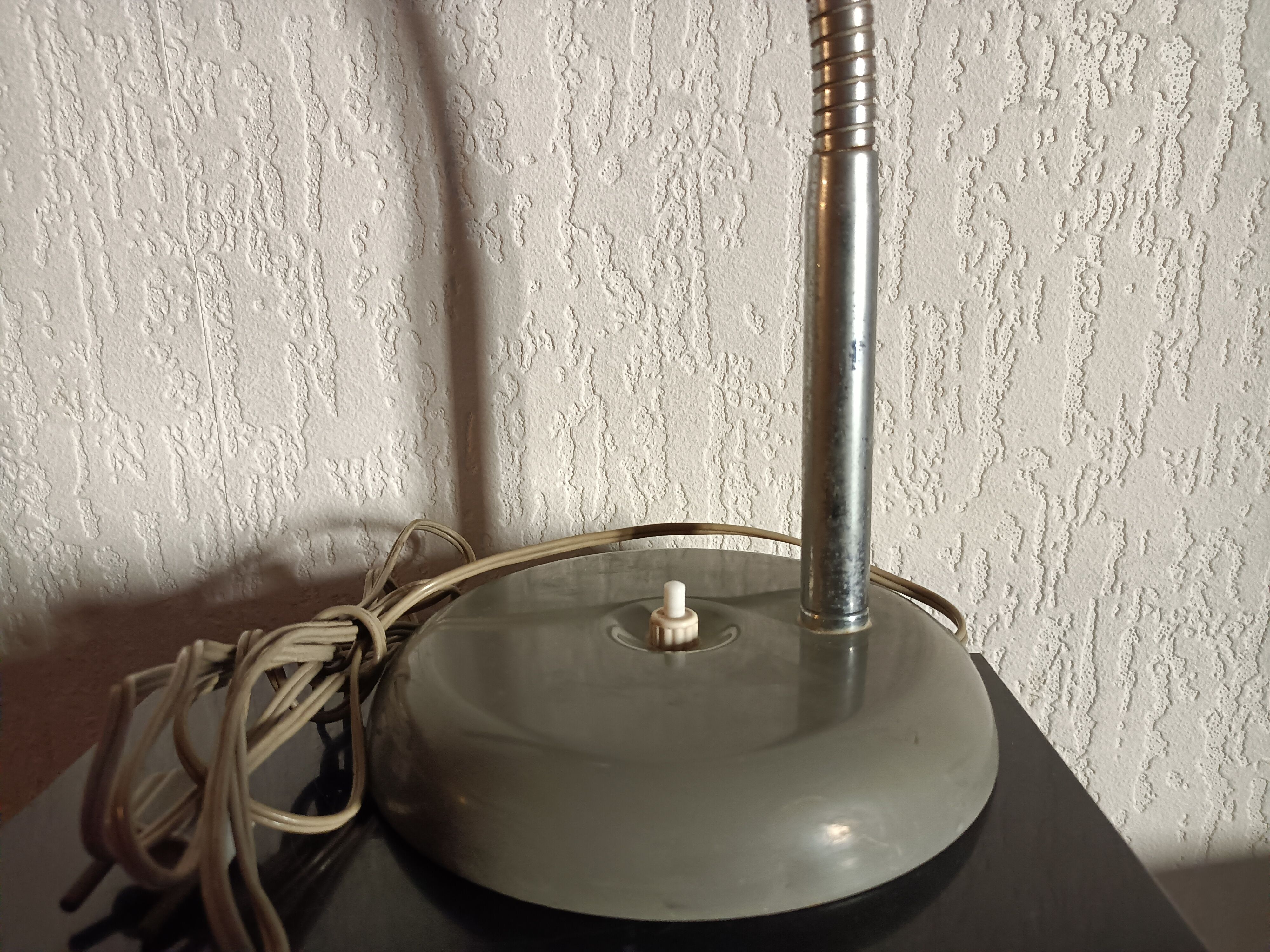 Old workshop lamp, articulated, very good condition, year 50
