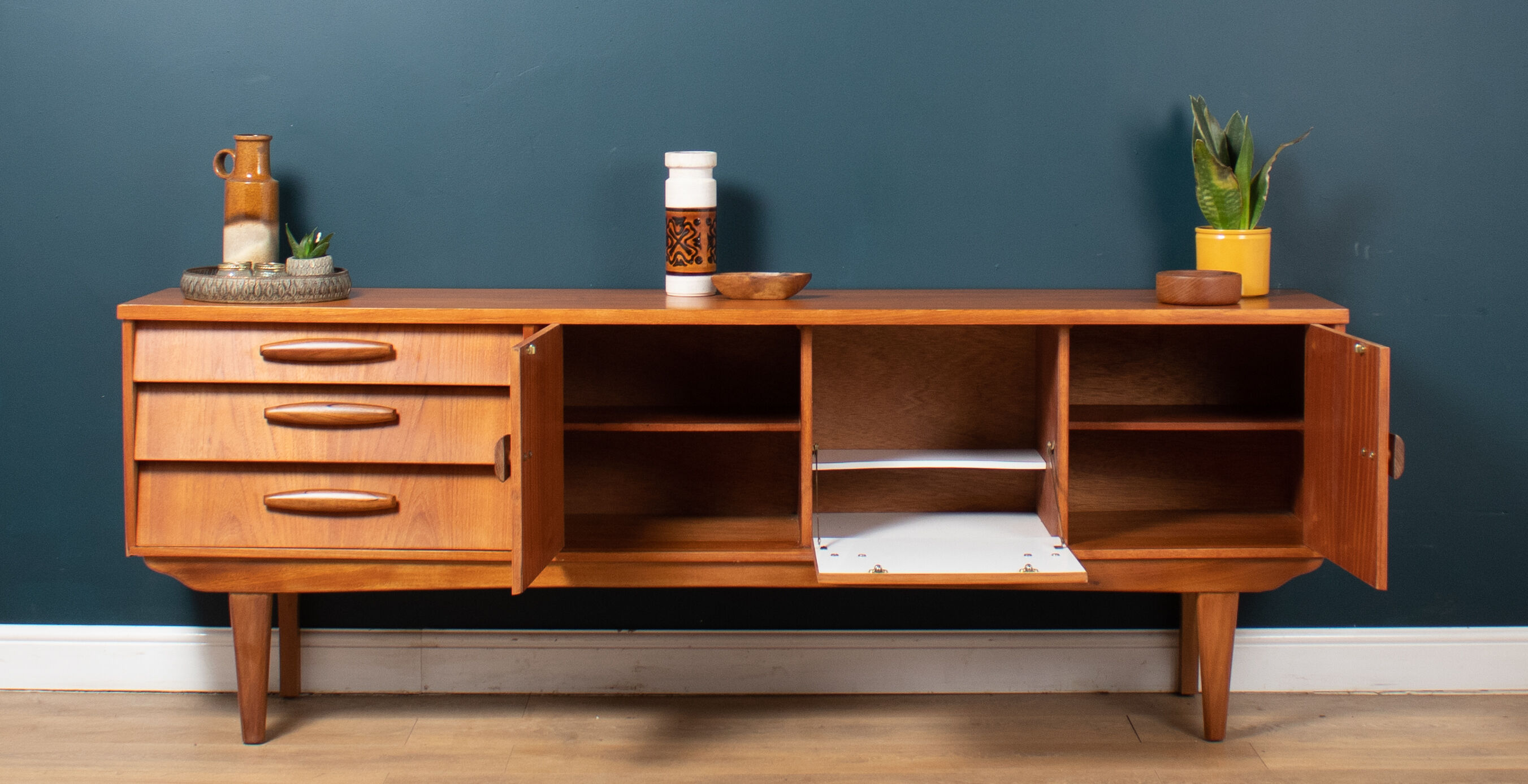 Enfilade Jentique 1960