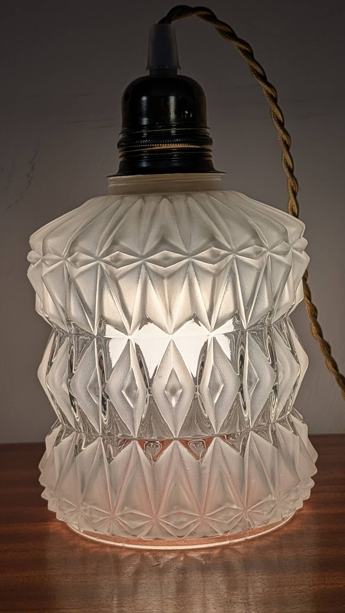 Geometric lampshade in frosted and transparent glass