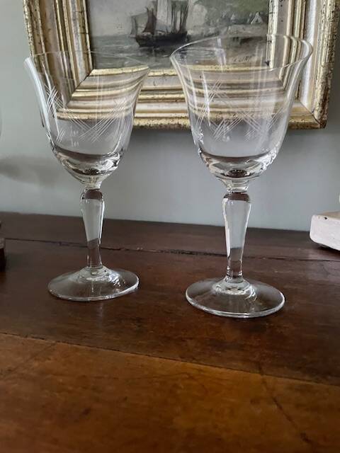 2 large crystal water glasses engraved Villeroy & Boch tulip shape