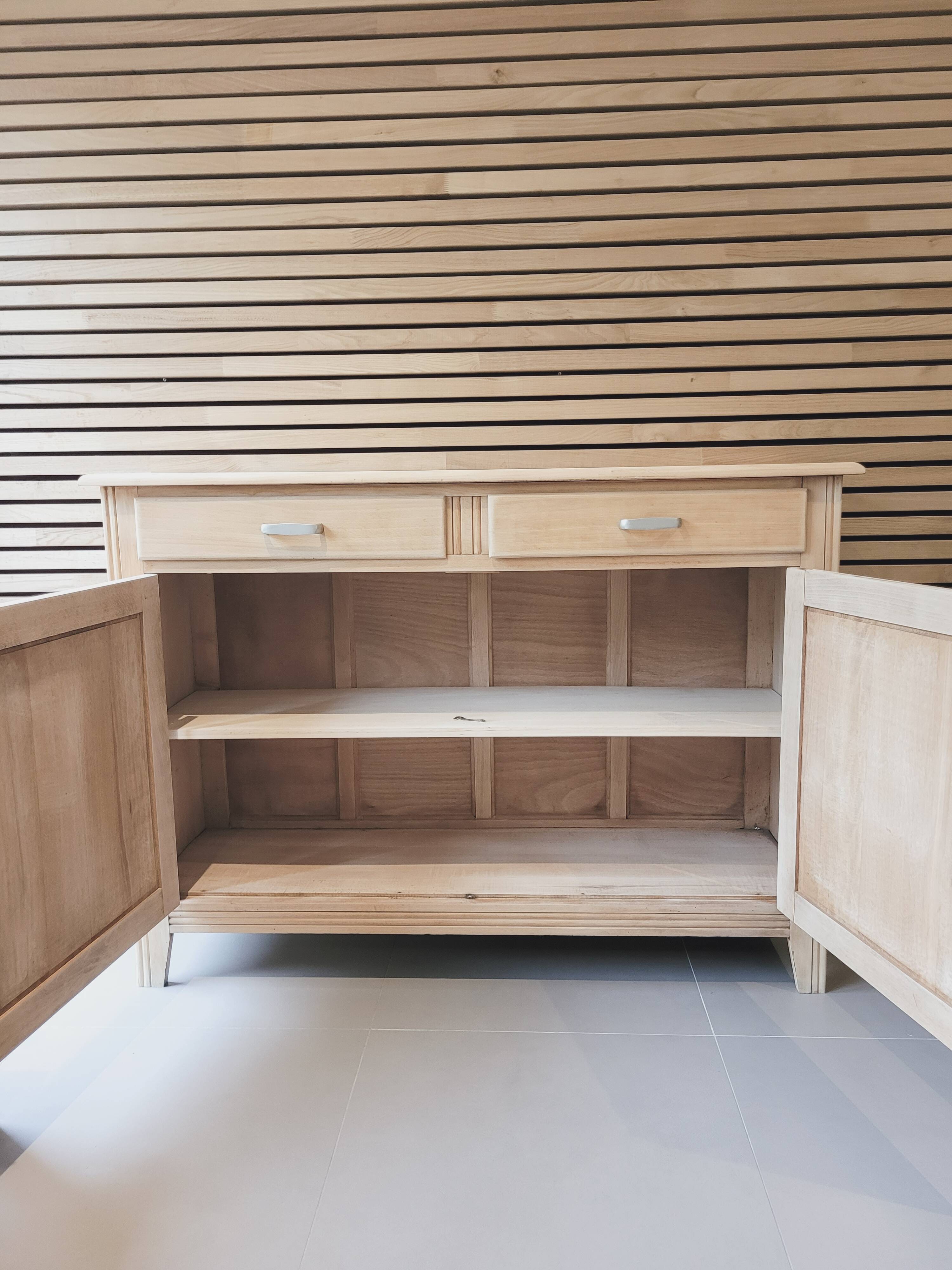 Buffet parisien vintage