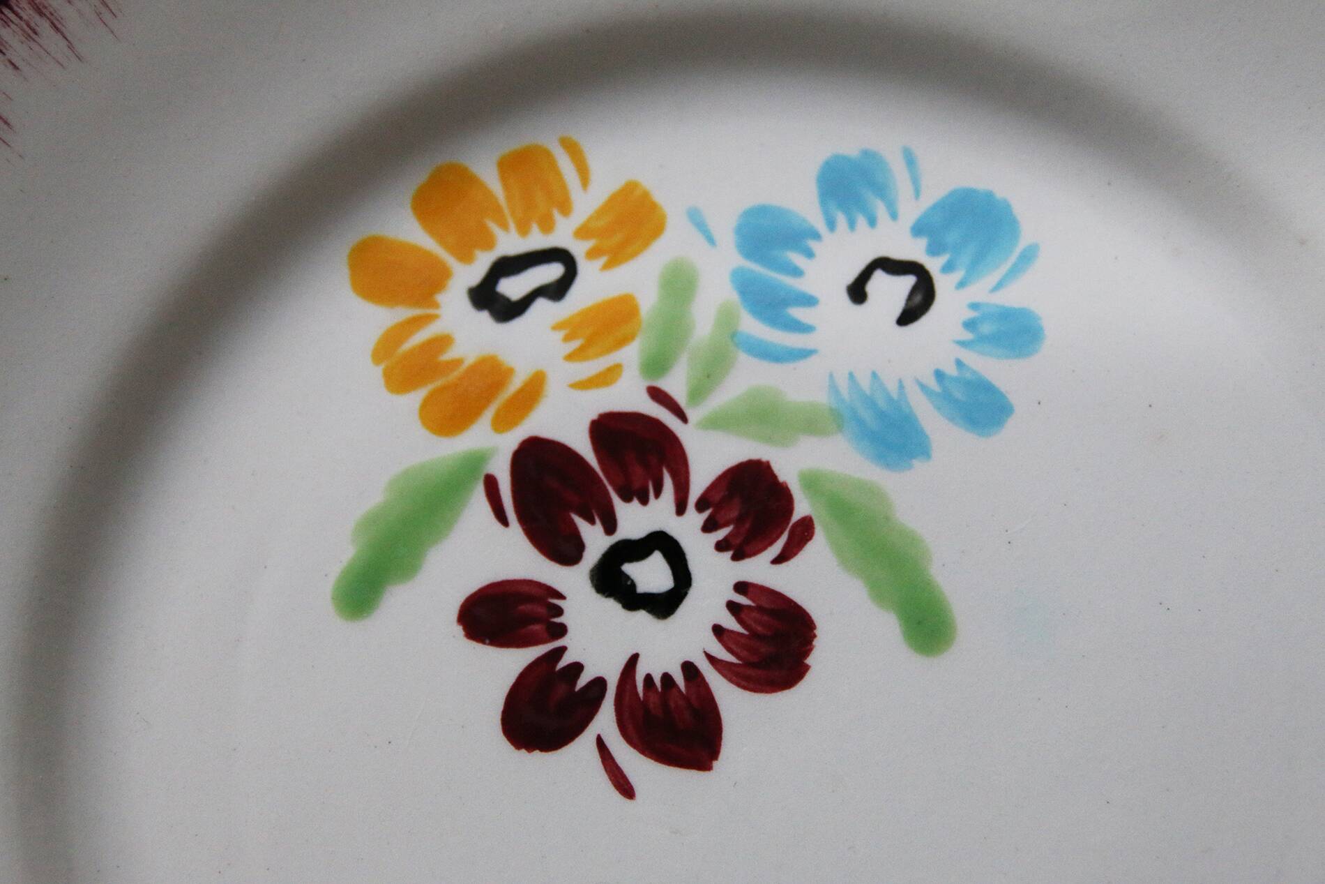 3 dessert plates earthenware Salins France hand-painted