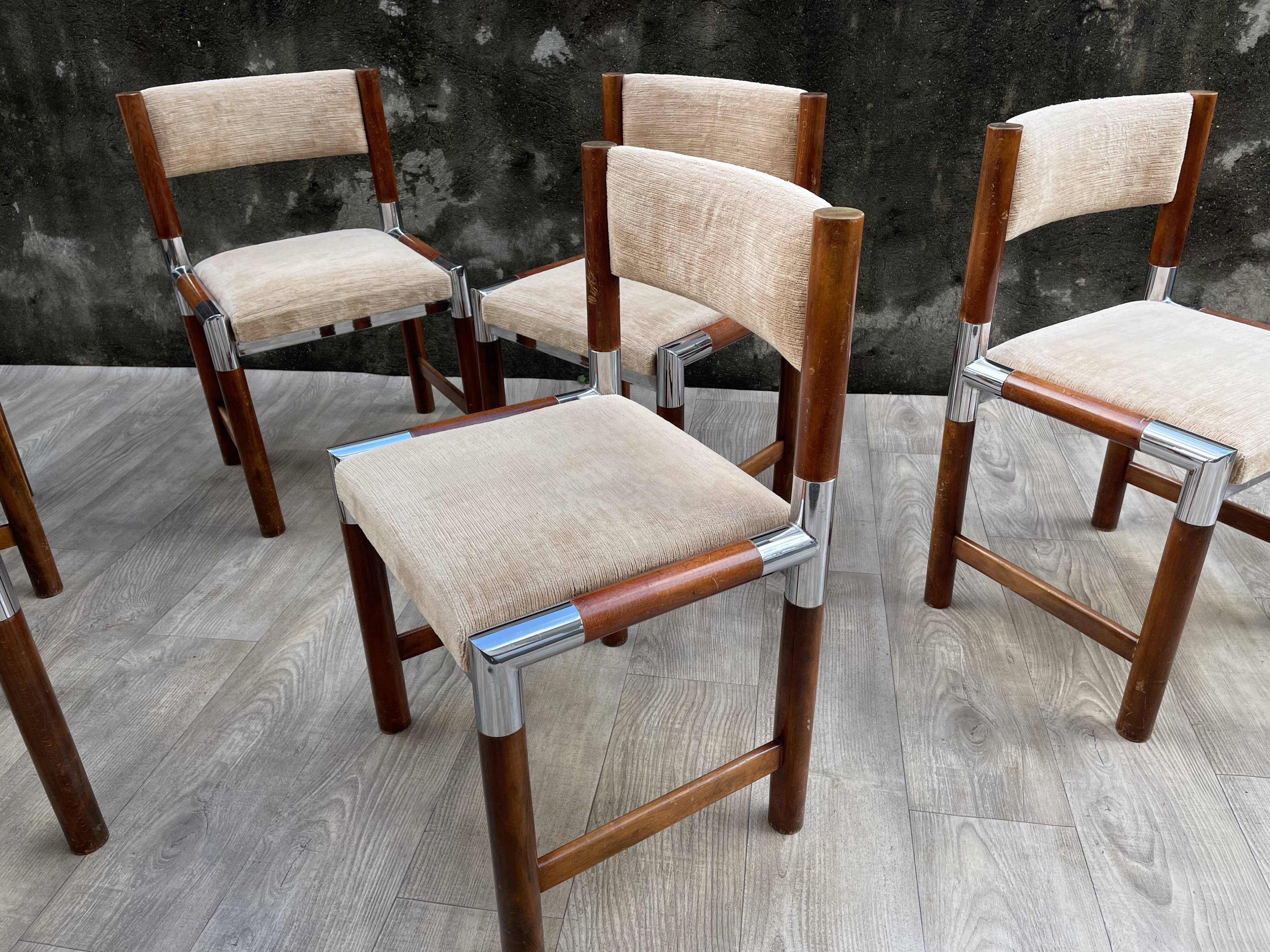 6 vintage chairs in wood, metal and fabric
