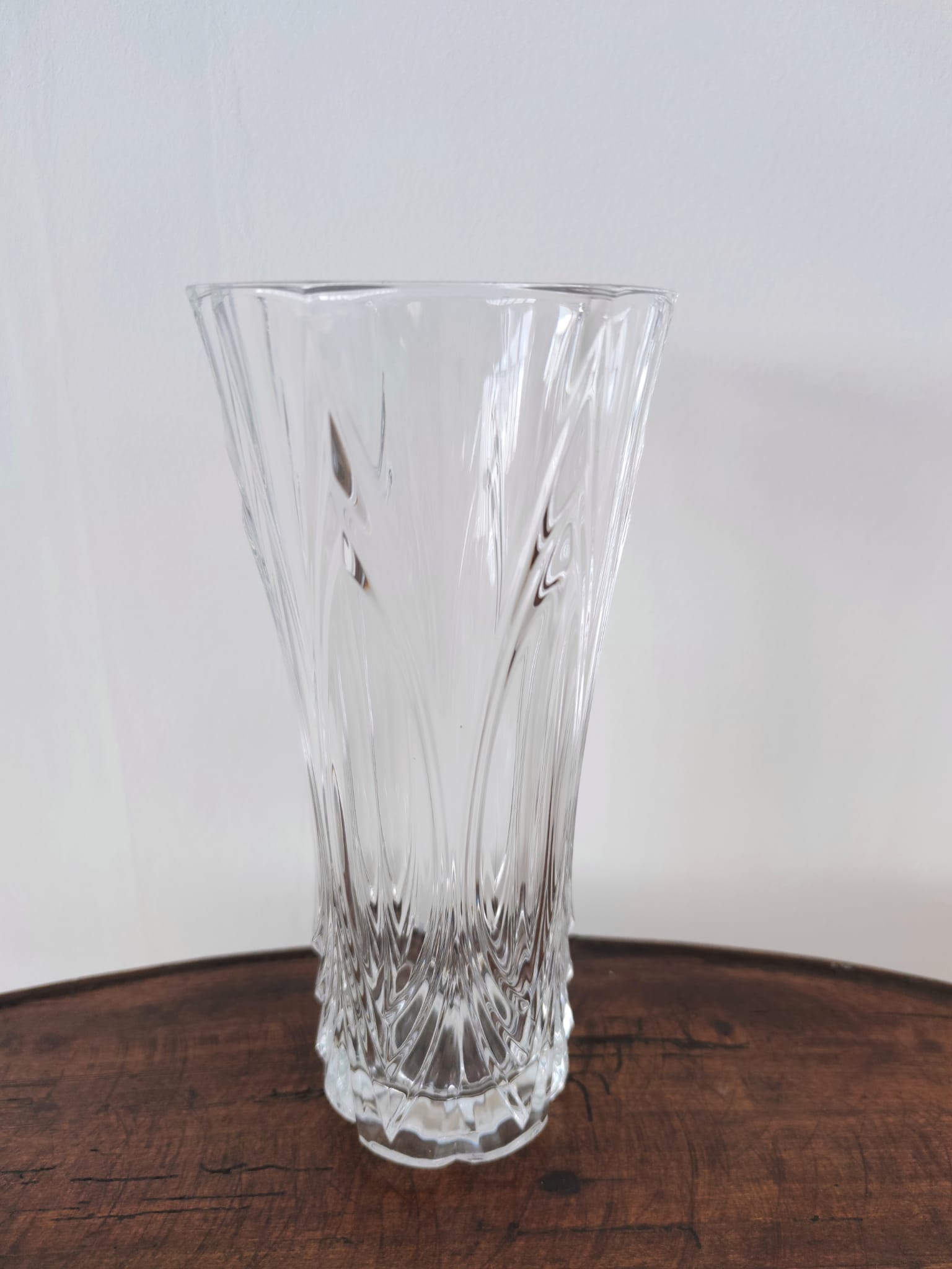 Vase en verre soufflé bord polygonal