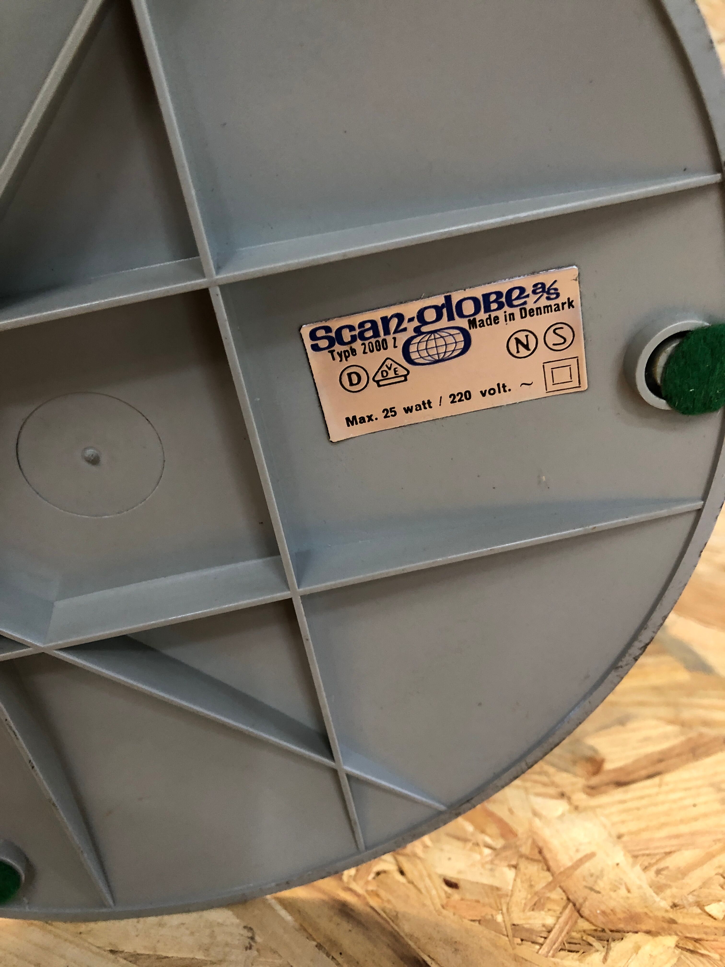 Ancien Globe Terrestre Mappemonde Globe A/S Danemark Type 2000Z Vintage