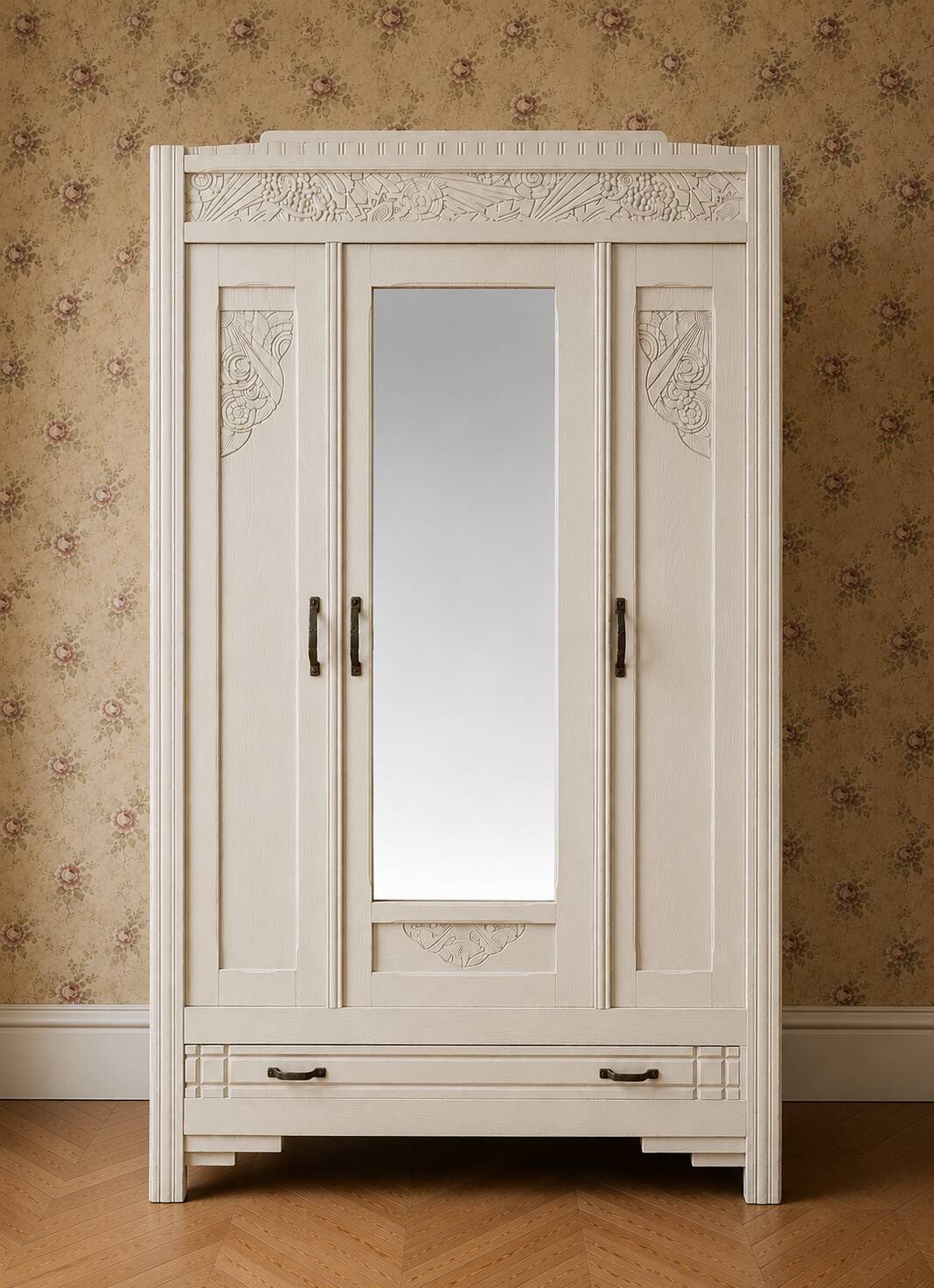 Antique Parisian wardrobe in white patina – Art Deco period around 1900