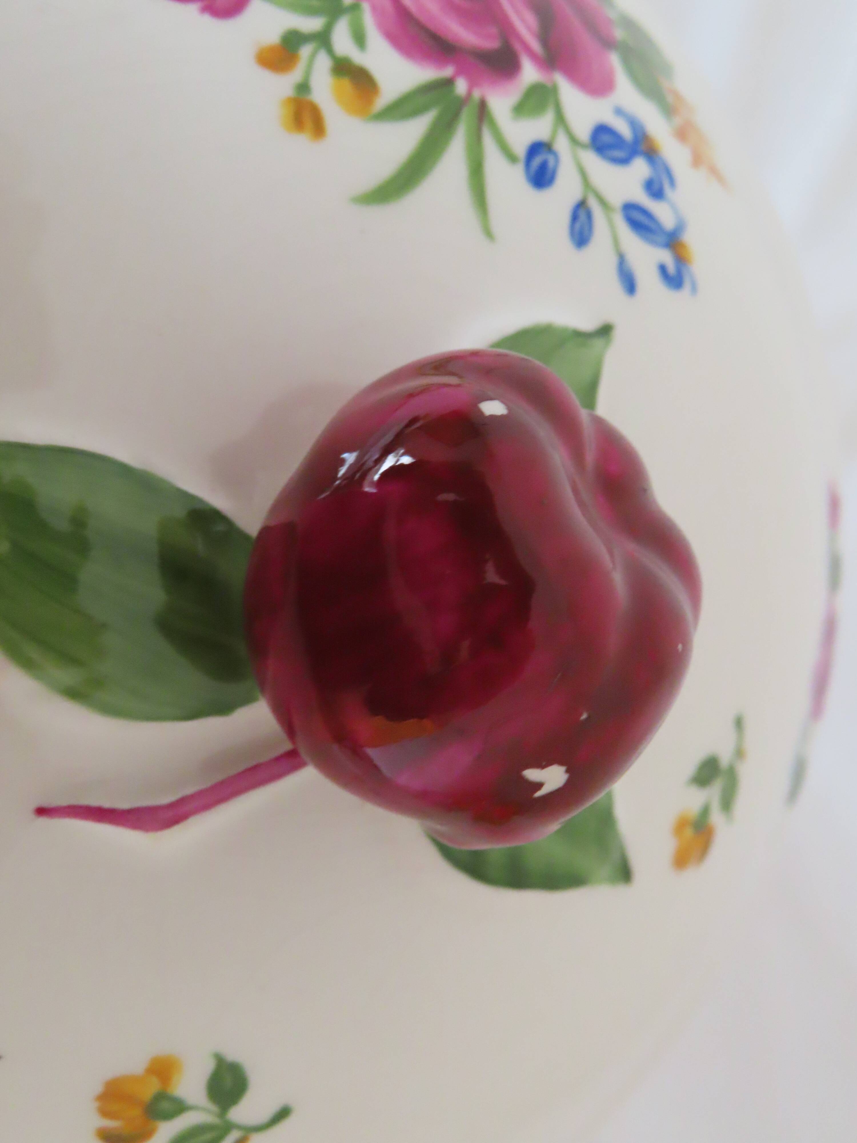 Soupière / légumier, porcelaine de Saint-Amand - Vieux Strasbourg