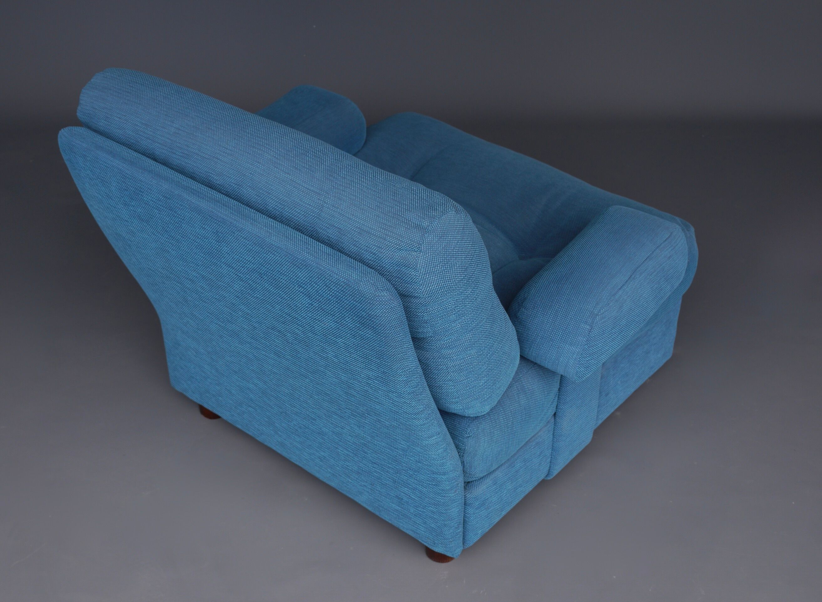 Vintage Leolux Lounge Chair. 1980s