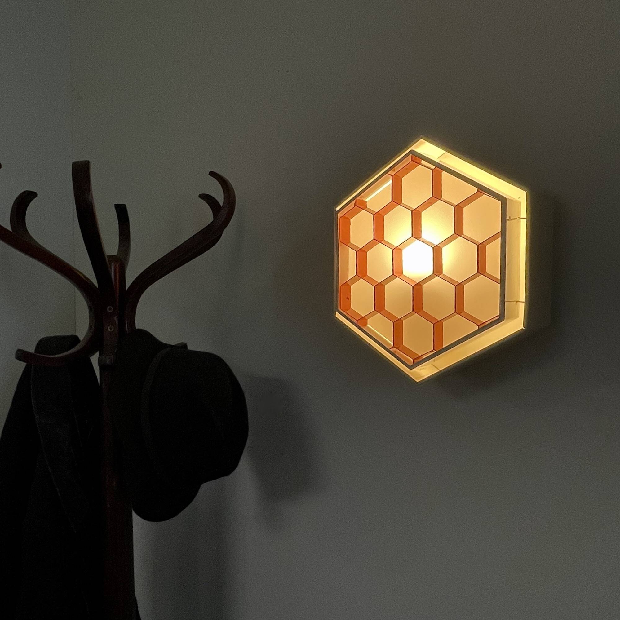 Ruffled Wall Light