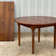 Table ronde en noyer