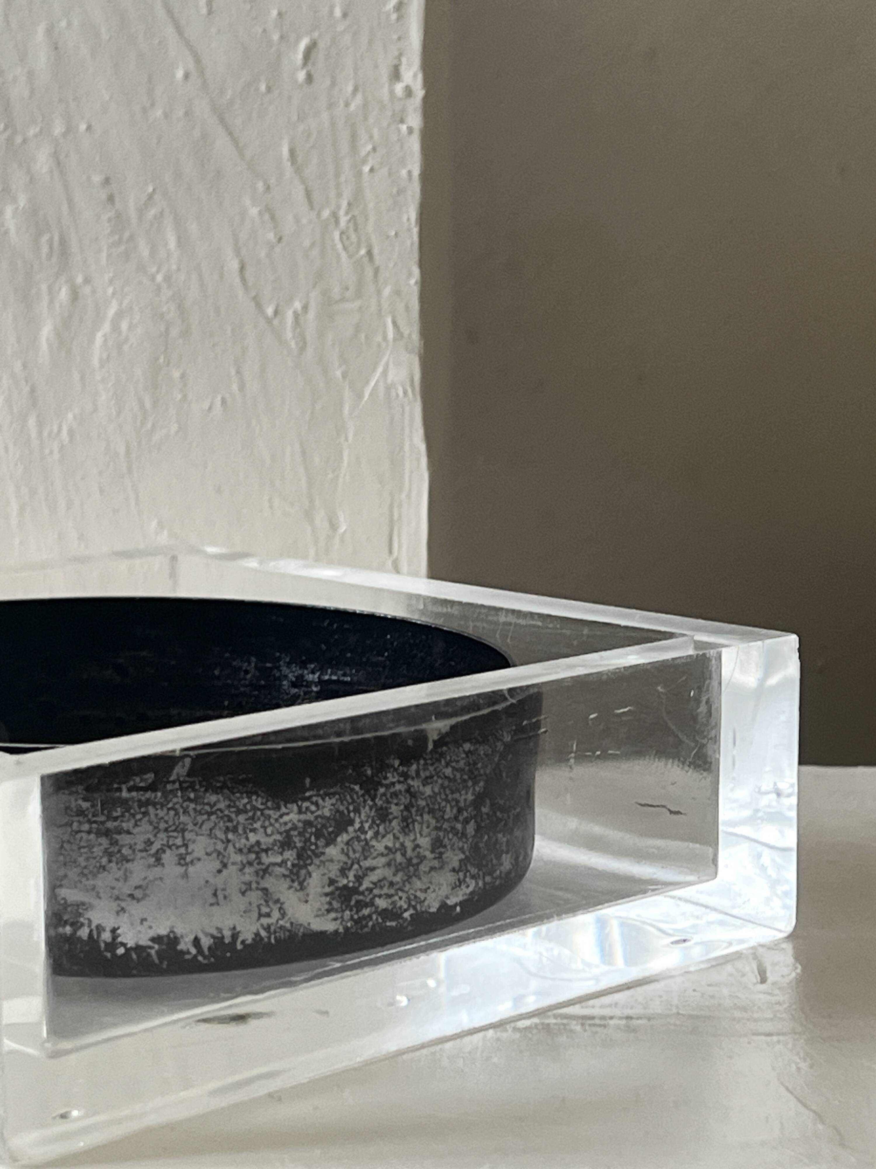 Cendrier design en Plexiglass et métal chromé, Guzzini 1970
