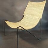 Wicker lounge chair